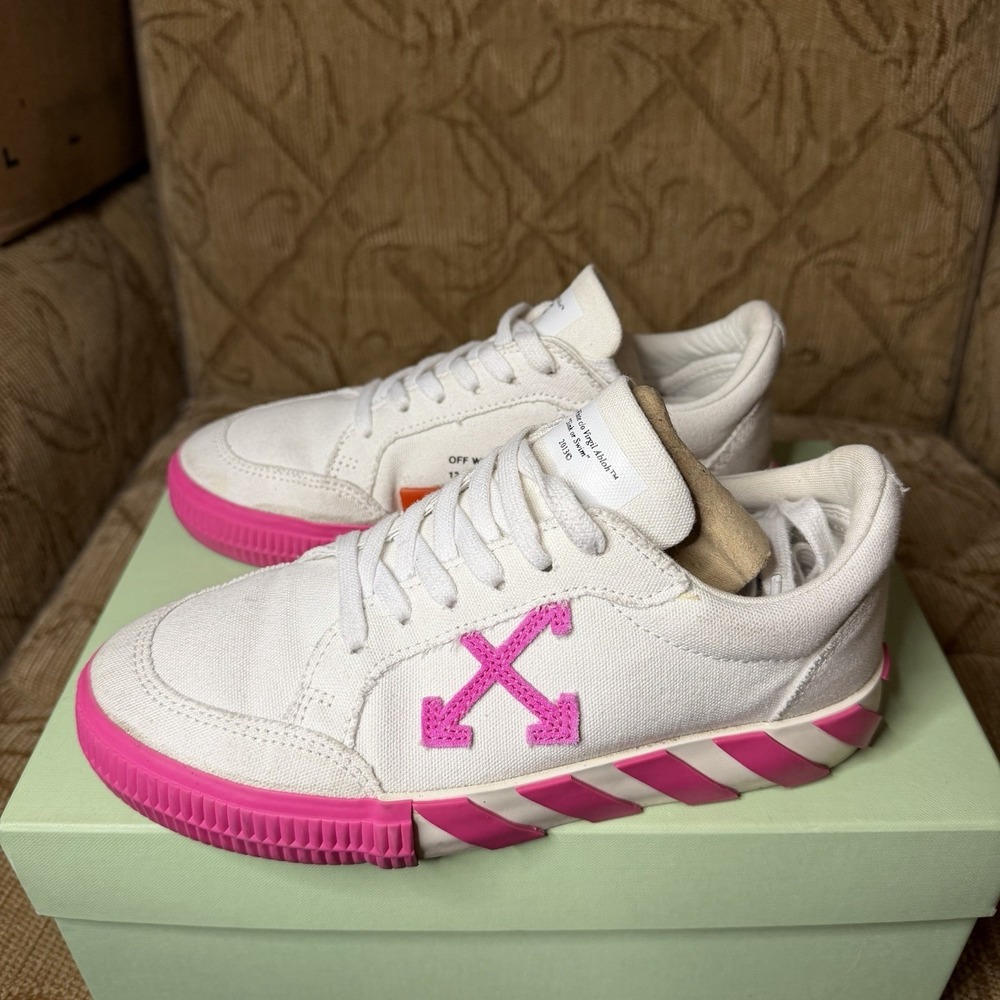 Off-White Vulcanized Low Top Sneakers White Canvas & Hot Pink Suede Size 36